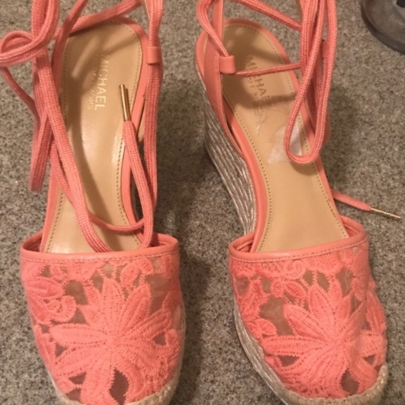 Like New Michael Kors Wedges - Picture 3 of 7